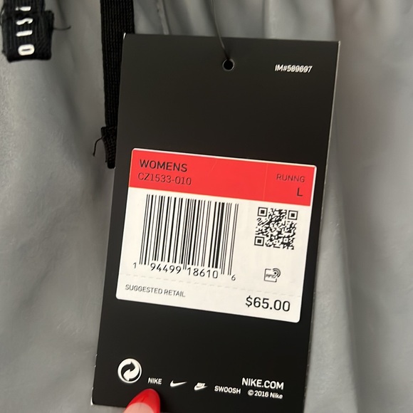 Nike running shorts - Picture 3 of 6